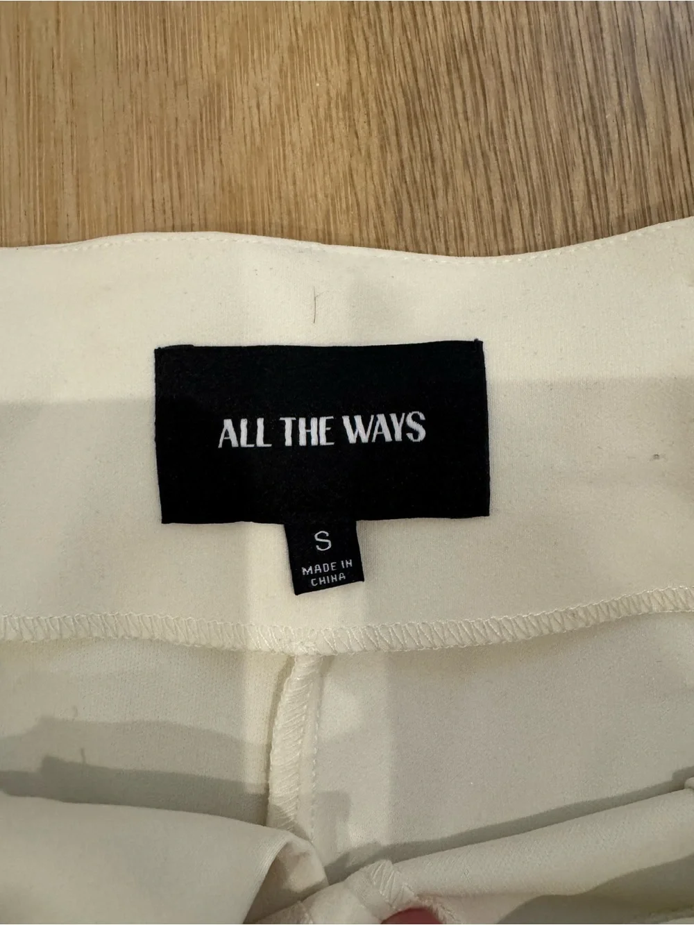 High-Waist Cream Women's Shorts with Black Belt